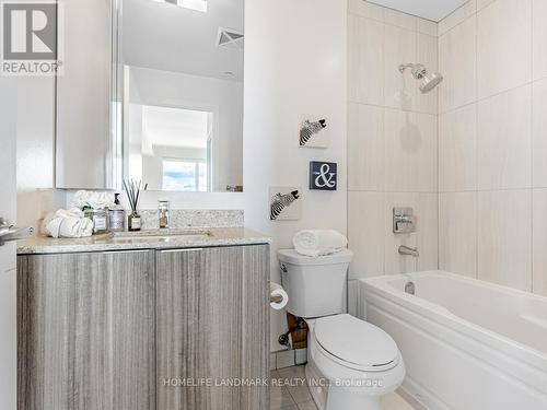 3507 - 955 Bay Street, Toronto (Bay Street Corridor), ON - Indoor Photo Showing Bathroom