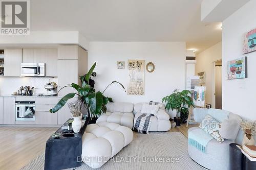 2109 - 50 Ordnance Street, Toronto (Niagara), ON - Indoor Photo Showing Living Room