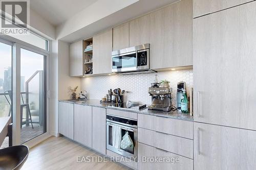 2109 - 50 Ordnance Street, Toronto (Niagara), ON - Indoor Photo Showing Kitchen