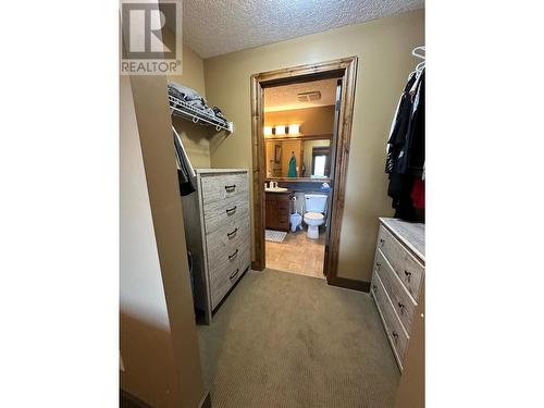 7495 Columbia Avenue Unit# 2203, Radium Hot Springs, BC - Indoor