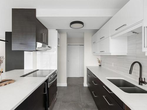 Kitchen - 890 Route Marie-Victorin, Lévis (Les Chutes-De-La-Chaudière-Ouest), QC - Indoor Photo Showing Kitchen With Double Sink With Upgraded Kitchen