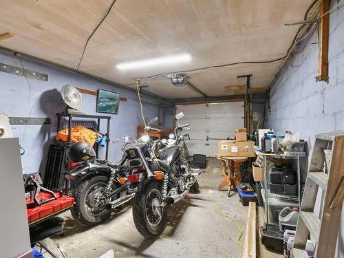 Garage - 5065  - 5069 Rue Bélanger, Montréal (Rosemont/La Petite-Patrie), QC - Indoor Photo Showing Garage