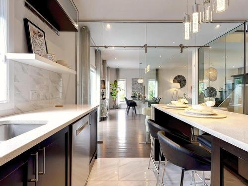 Kitchen - 3640 Rue Orléans, Brossard, QC - Indoor Photo Showing Kitchen With Upgraded Kitchen