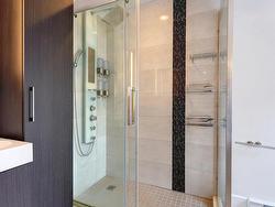 Ensuite bathroom - 