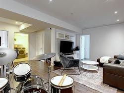 Family room - 