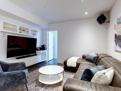 Family room - 3640 Rue Orléans, Brossard, QC - Indoor Photo Showing Living Room