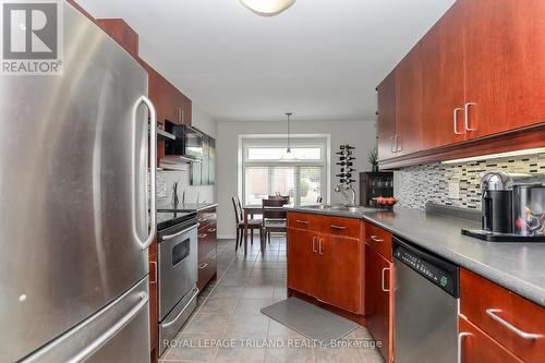 66 - 1535 Trossacks Avenue, London, ON - Indoor Photo Showing Kitchen With Double Sink