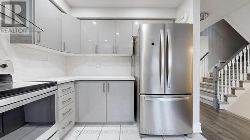 5842 Tenth Line W, Mississauga (Churchill Meadows), ON - Indoor Photo Showing Kitchen