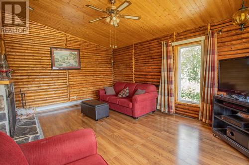 134 Main Road, Bristols Hope, NL - Indoor Photo Showing Other Room