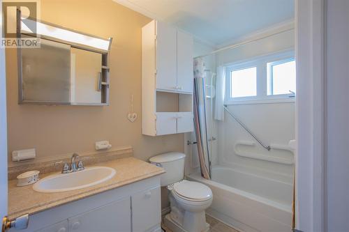 134 Main Road, Bristols Hope, NL - Indoor Photo Showing Bathroom