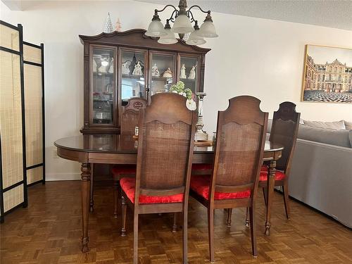 76 High Point Drive, Winnipeg, MB - Indoor Photo Showing Dining Room