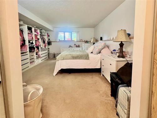 76 High Point Drive, Winnipeg, MB - Indoor Photo Showing Bedroom