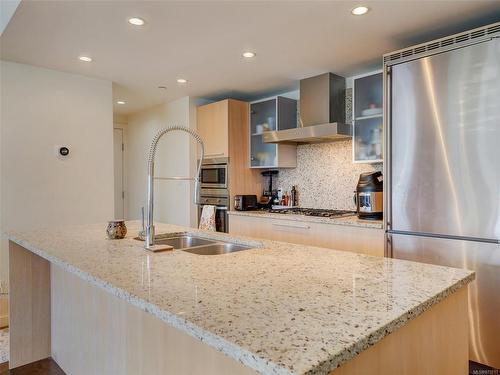 605-707 Courtney St, Victoria, BC - Indoor Photo Showing Kitchen With Stainless Steel Kitchen With Double Sink With Upgraded Kitchen