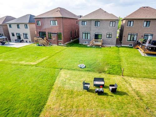 22 Westlake Cres, Bradford West Gwillimbury, ON - Outdoor With Backyard With Exterior