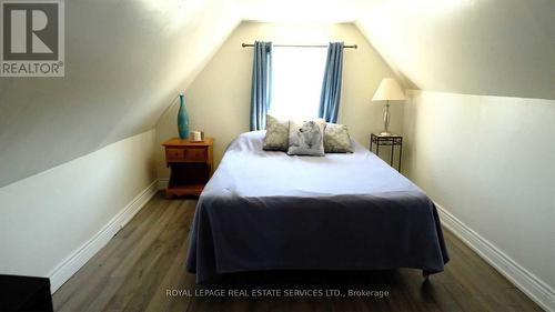 25 Niagara Street, Hamilton (Industrial Sector), ON - Indoor Photo Showing Bedroom