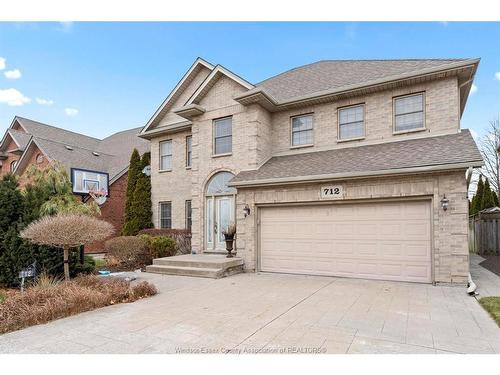 Upper-712 Massimo Crescent, Windsor, ON 