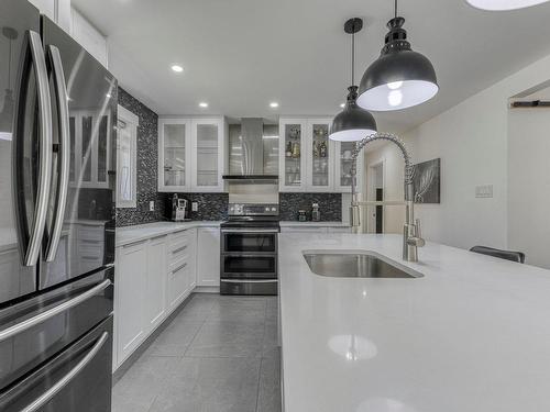 Kitchen - 1915 54E Avenue (P.-A.-T.), Montréal (Rivière-Des-Prairies/Pointe-Aux-Trembles), QC - Indoor Photo Showing Kitchen