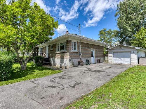 Exterior entrance - 1915 54E Avenue (P.-A.-T.), Montréal (Rivière-Des-Prairies/Pointe-Aux-Trembles), QC - Outdoor