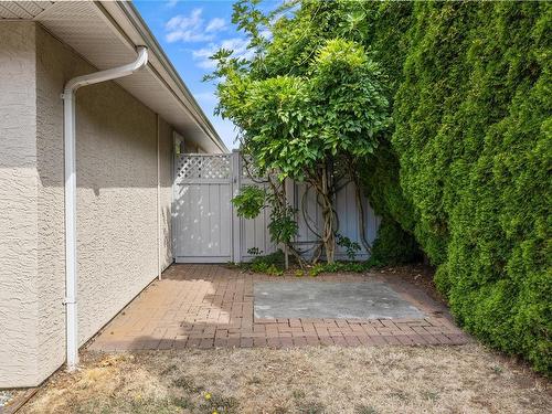 1212 Sunrise Dr, Qualicum Beach, BC 