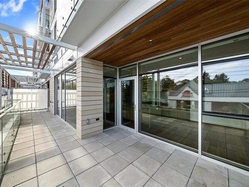 205-1916 Oak Bay Ave, Victoria, BC - Outdoor With Deck Patio Veranda With Exterior