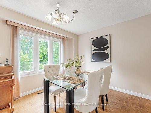 1637 Beaton Way, Pickering, ON - Indoor Photo Showing Dining Room