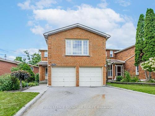 1637 Beaton Way, Pickering, ON - Outdoor With Facade