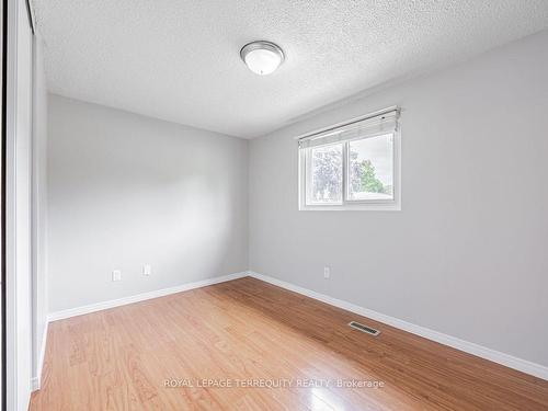 1105 Norman Cres, Oshawa, ON - Indoor Photo Showing Other Room