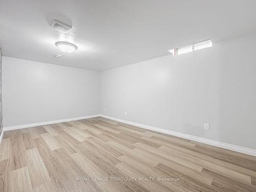 1105 Norman Cres, Oshawa, ON - Indoor Photo Showing Other Room