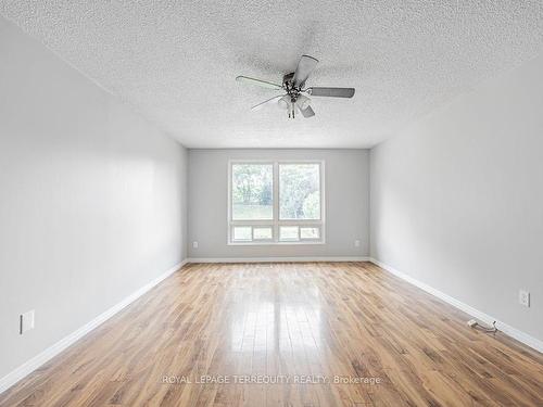 1105 Norman Cres, Oshawa, ON - Indoor Photo Showing Other Room