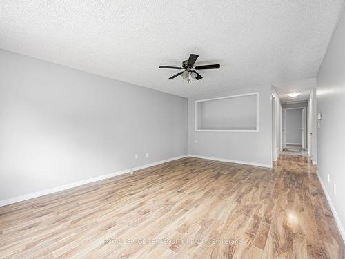 1105 Norman Cres, Oshawa, ON - Indoor Photo Showing Other Room