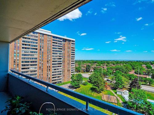 1003-18 Knightsbridge Rd, Brampton, ON - Outdoor With Balcony