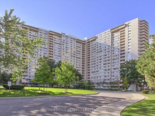 705-3590 Kaneff Cres, Mississauga, ON - Outdoor With Facade