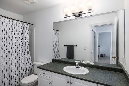 3669 Morningside Drive, West Kelowna, BC - Indoor Photo Showing Bathroom