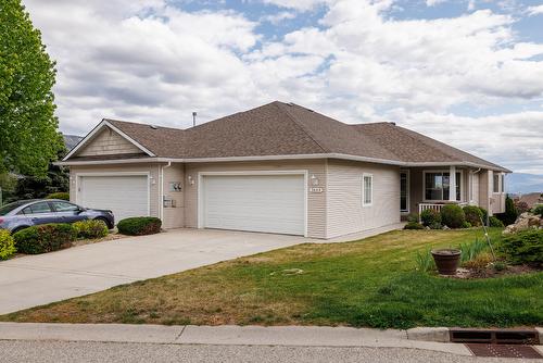 3669 Morningside Drive, West Kelowna, BC - Outdoor With Facade