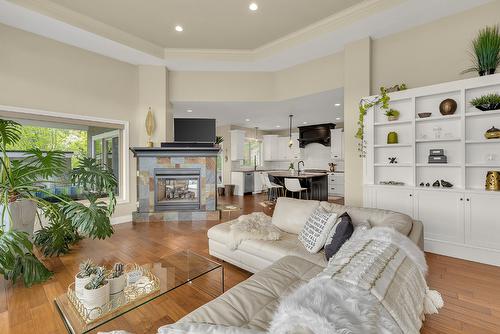 158 Terrace Hill Court, Kelowna, BC - Indoor Photo Showing Living Room With Fireplace