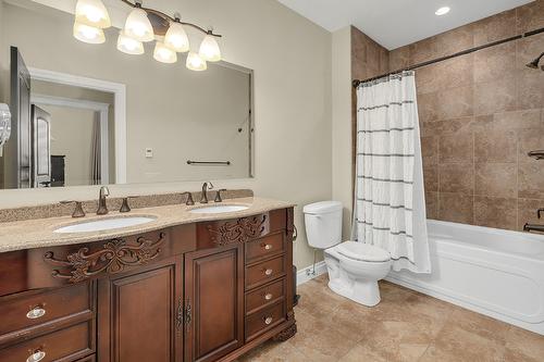 158 Terrace Hill Court, Kelowna, BC - Indoor Photo Showing Bathroom