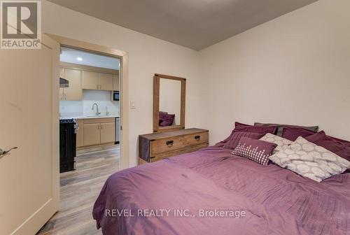 72 Edgemont Street N, Hamilton (Crown Point), ON - Indoor Photo Showing Bedroom