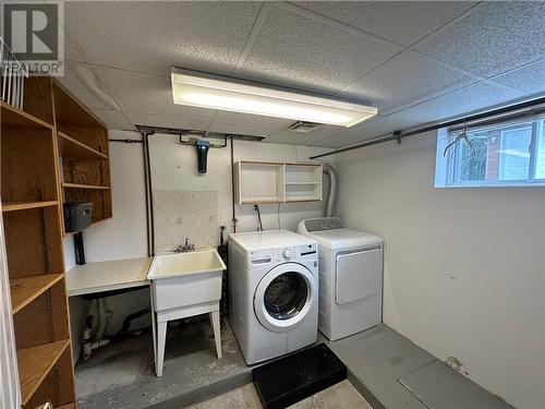 1455 Marcel Street, Sudbury, ON - Indoor Photo Showing Laundry Room