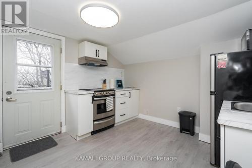 38 Inchbury Street, Hamilton, ON - Indoor Photo Showing Kitchen