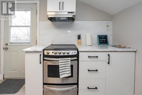 38 Inchbury Street, Hamilton, ON - Indoor Photo Showing Kitchen