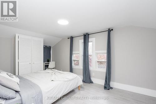 38 Inchbury Street, Hamilton, ON - Indoor Photo Showing Bedroom