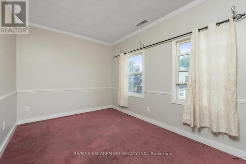 236 Grosvenor Avenue N, Hamilton (Crown Point), ON - Indoor Photo Showing Other Room