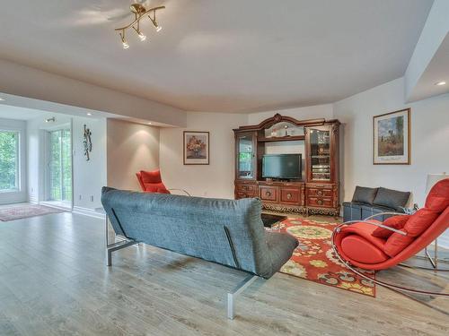 Salon - 25 Ch. Des Amarantes, Sainte-Anne-Des-Lacs, QC - Indoor Photo Showing Living Room