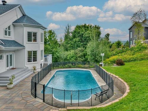 Vue d'ensemble - 25 Ch. Des Amarantes, Sainte-Anne-Des-Lacs, QC - Outdoor With In Ground Pool