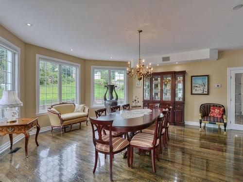 Dining room - 25 Ch. Des Amarantes, Sainte-Anne-Des-Lacs, QC - Indoor