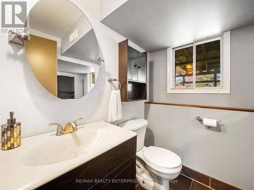 126 Shakespeare Crescent, Barrie (Letitia Heights), ON - Indoor Photo Showing Bathroom