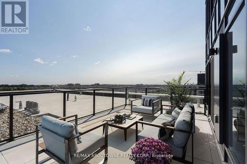 916 - 3220 William Coltson Avenue, Oakville, ON - Outdoor With Balcony With View