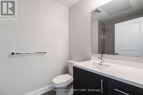 916 - 3220 William Coltson Avenue, Oakville, ON - Indoor Photo Showing Bathroom