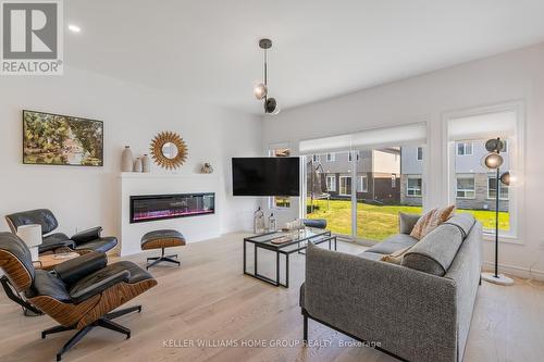 48 Macalister Boulevard, Guelph (Village), ON - Indoor Photo Showing Living Room With Fireplace