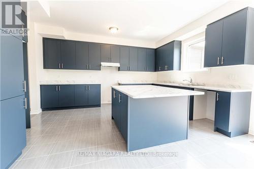 25 Oriole Crescent, Port Colborne, ON - Indoor Photo Showing Kitchen